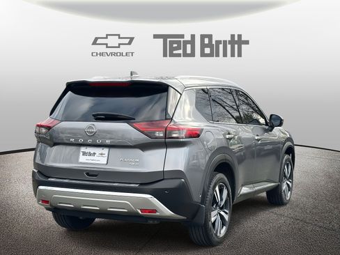 Used 2023 Nissan Rogue Platinum w/ Platinum Premium Package image 4