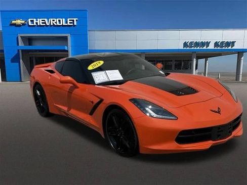 Used 2019 Chevrolet Corvette Stingray Coupe RWD image 1