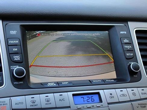 Used 2013 Hyundai Genesis 3.8 w/ Premium Pkg image 23