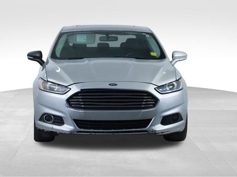 Used 2014 Ford Fusion SE w/ Equipment Group 202A image 7