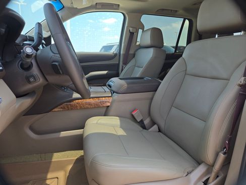 Used 2017 Chevrolet Tahoe Premier RWD image 10