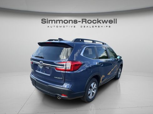 Used 2025 Subaru Ascent Premium AWD/4WD image 5
