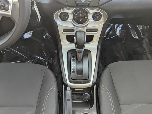 Used 2017 Ford Fiesta SE FWD image 21
