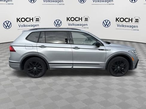 Used 2022 Volkswagen Tiguan SE R-Line image 8