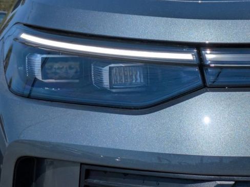 New 2026 Volkswagen Tiguan SE AWD/4WD image 10