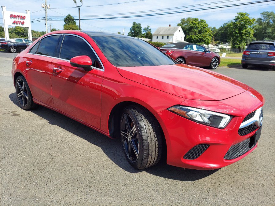 Used 2019 Mercedes-Benz A 220 4MATIC image 3