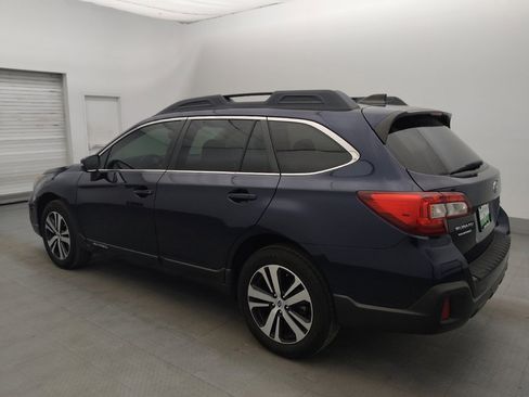 Used 2018 Subaru Outback 2.5i Limited AWD/4WD image 3