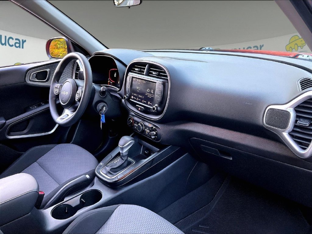 Used 2023 Kia Soul LX FWD image 14