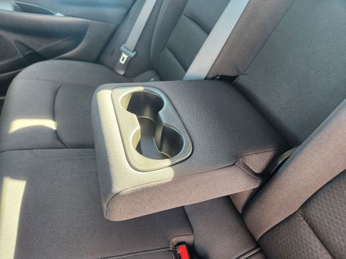 Used 2023 Chevrolet Malibu LT FWD image 34