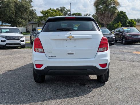 Used 2018 Chevrolet Trax LS FWD image 7