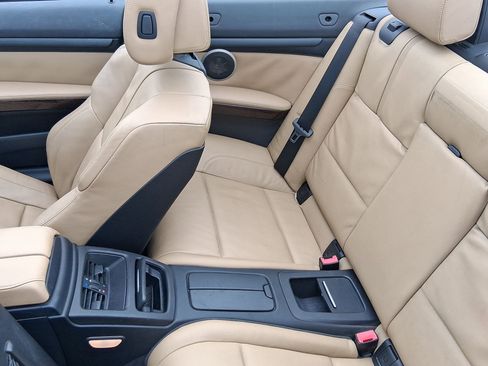 Used 2010 BMW M3 Convertible image 28