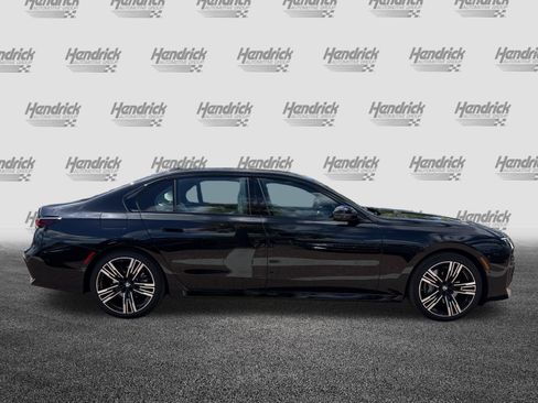 Certified 2025 BMW 740i RWD image 11