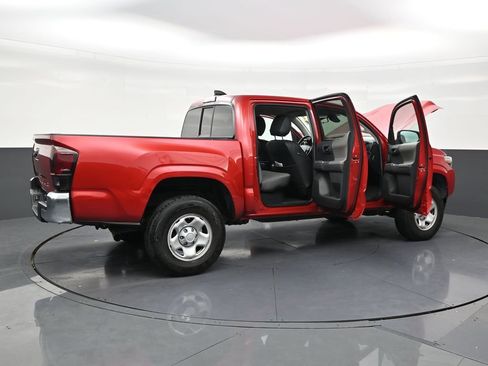 Used 2022 Toyota Tacoma SR5 RWD image 28