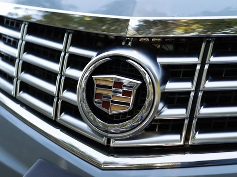 Used 2014 Cadillac SRX Performance w/ Driver Awareness Package image 33