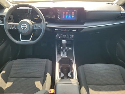 Used 2025 Nissan Kicks S FWD image 13
