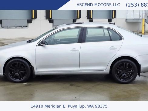 Used 2006 Volkswagen Jetta TDI FWD image 2