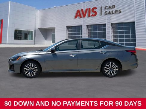 Used 2025 Nissan Altima 2.5 SV FWD image 10