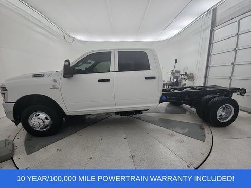 New 2026 RAM 3500 Tradesman w/ Chrome Appearance Group A AWD/4WD image 5