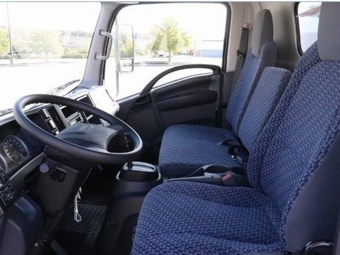 Used 2023 Chevrolet Low Cab Forward 5500XD image 9