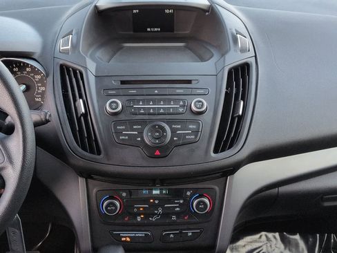 Used 2018 Ford Escape SE image 28