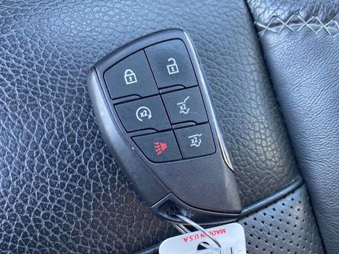 Used 2024 GMC Yukon Denali AWD/4WD image 25
