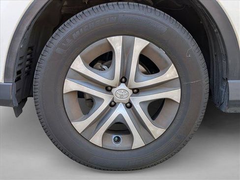 Used 2017 Toyota RAV4 LE w/ All Weather Liner Package FWD image 20