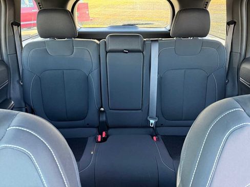 Used 2024 Jeep Grand Cherokee Laredo X w/ Luxury Tech Group I image 21