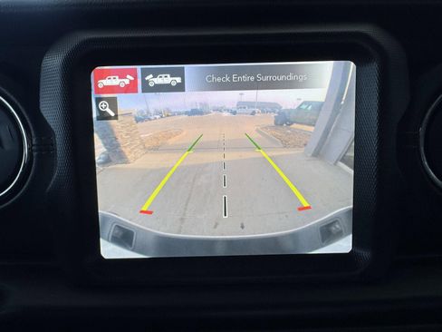 Used 2021 Jeep Gladiator Overland image 23