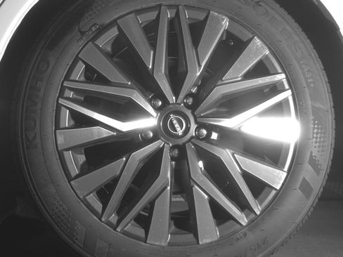 Used 2025 Nissan Altima 2.5 SV image 14