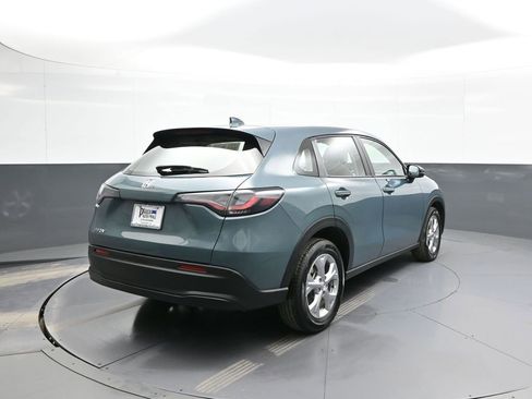 Certified 2023 Honda HR-V LX image 6