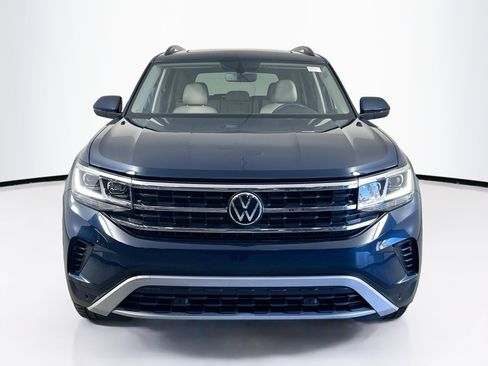 Used 2023 Volkswagen Atlas SE image 2