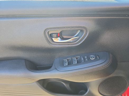 Certified 2025 Honda HR-V Sport image 14