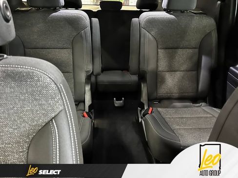 Used 2026 Chevrolet Traverse LT w/ Driver Confidence Package AWD/4WD image 15