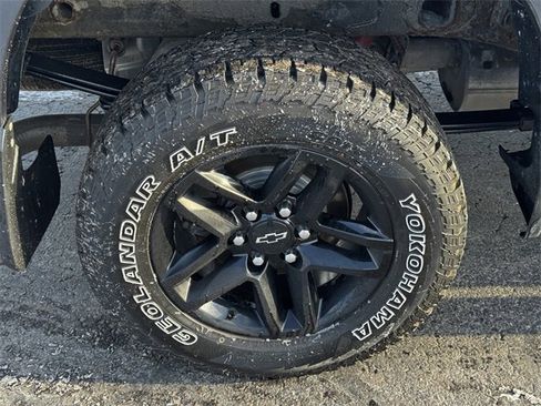 Used 2022 Chevrolet Silverado 1500 Custom Trail Boss image 12