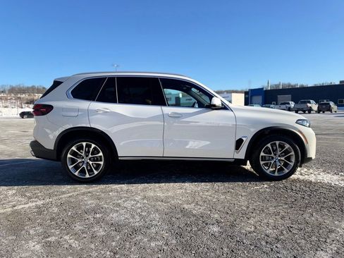 Certified 2025 BMW X5 xDrive40i w/ Parking Assistance Package image 8