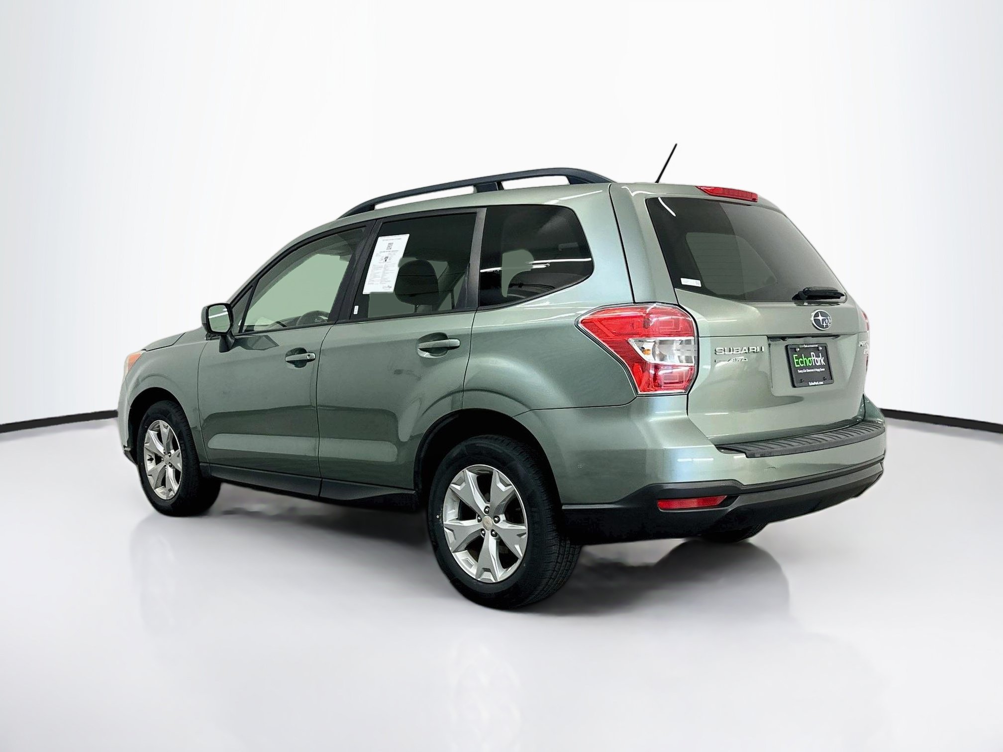 Used 2015 Subaru Forester 2.5i Premium w/ All-Weather Package AWD/4WD image 5