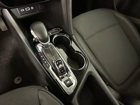 Used 2023 Buick Encore GX Select w/ Safety Package II AWD/4WD image 21
