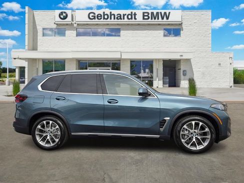 Certified 2026 BMW X5 xDrive50e w/ Premium Package AWD/4WD image 4
