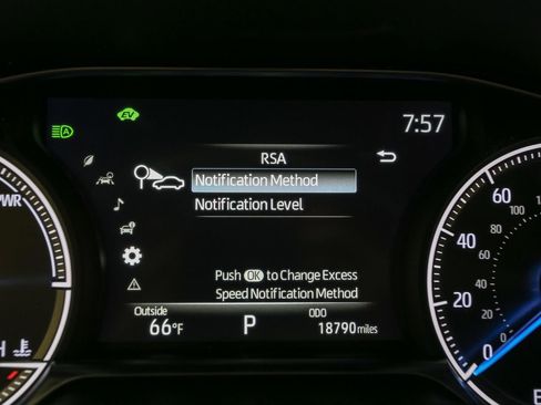 Used 2021 Toyota Venza XLE w/ Softex Package AWD/4WD image 38