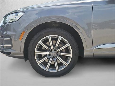Used 2018 Audi Q7 3.0T Premium Plus w/ Premium Plus Package AWD/4WD image 22