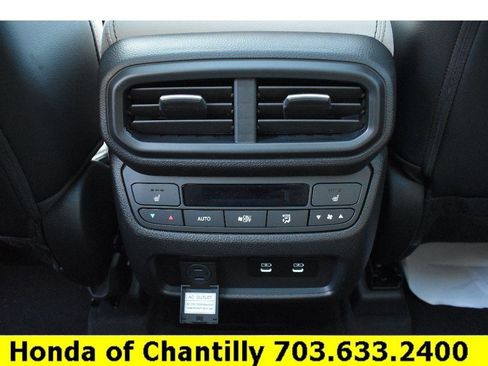 Used 2026 Honda Pilot Elite image 33