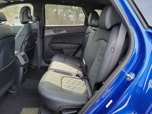 Used 2024 Kia Sportage X-Pro image 6