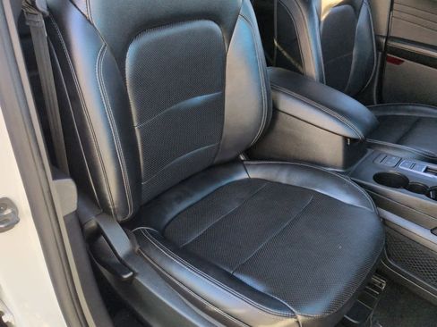 Certified 2022 Ford Escape SEL image 22