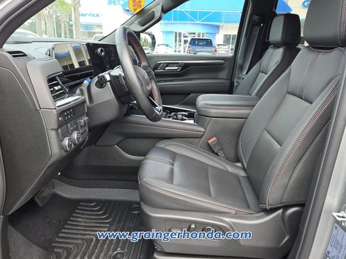 Used 2025 Chevrolet Tahoe RST w/ Comfort Package RWD image 10