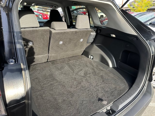 Certified 2025 Toyota RAV4 XLE AWD/4WD image 28