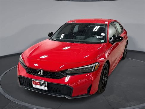 Used 2025 Honda Civic Sport image 1