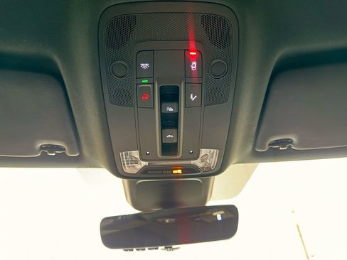 Used 2024 Audi Q3 2.0T Premium Plus image 20