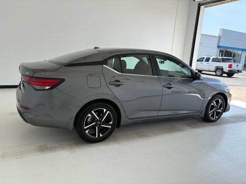 Used 2024 Nissan Sentra SV FWD image 20