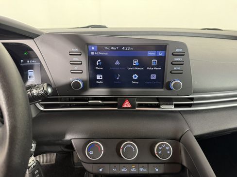 Used 2021 Hyundai Elantra SEL FWD image 18