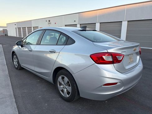 Used 2018 Chevrolet Cruze LS image 6